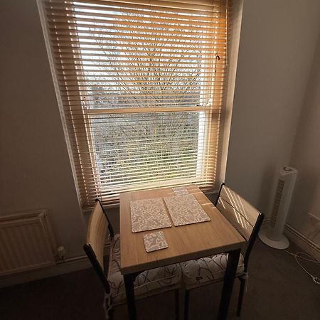 Cosy Victorian Guest Room Londres Extérieur photo