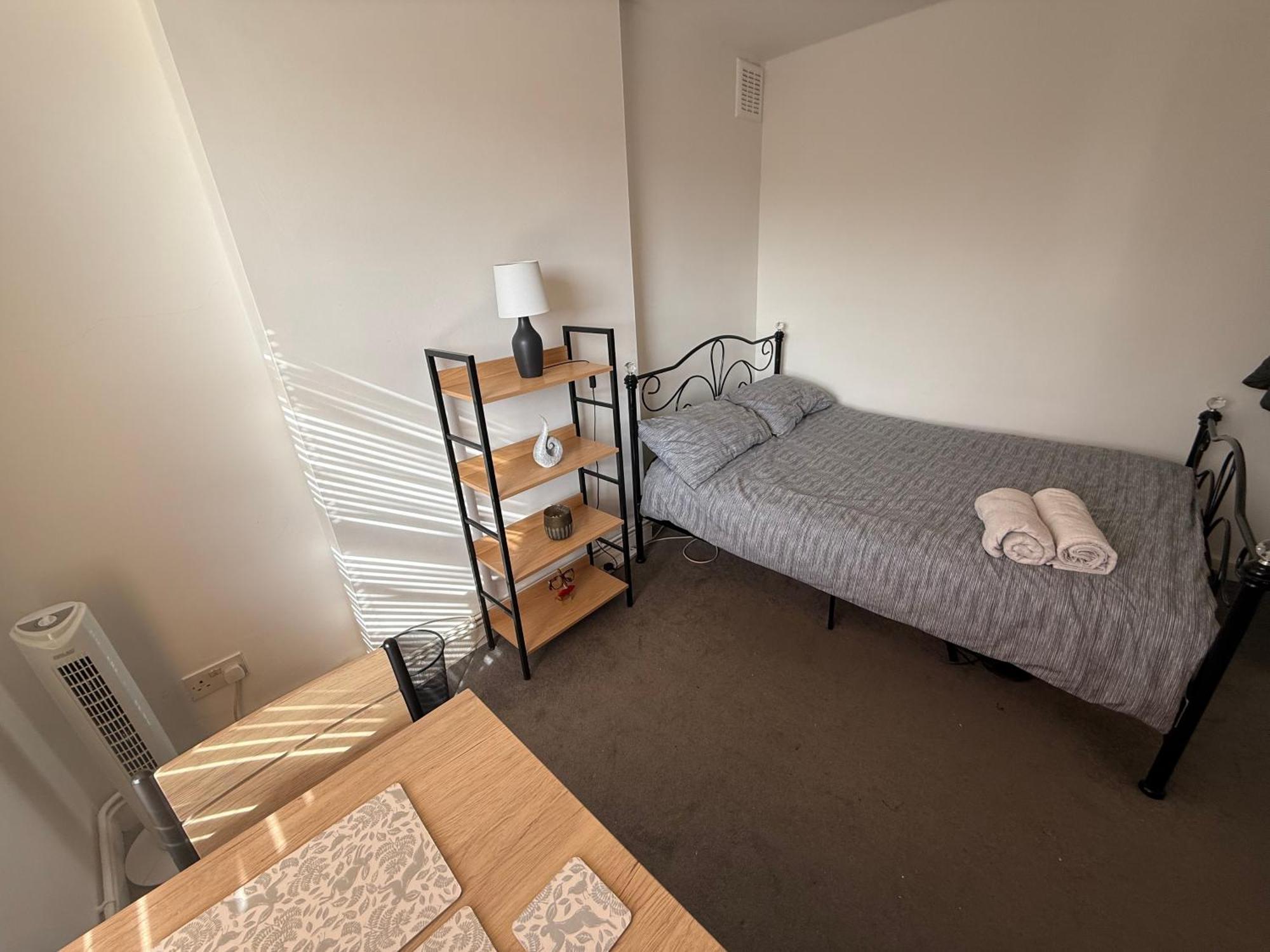 Cosy Victorian Guest Room Londres Extérieur photo